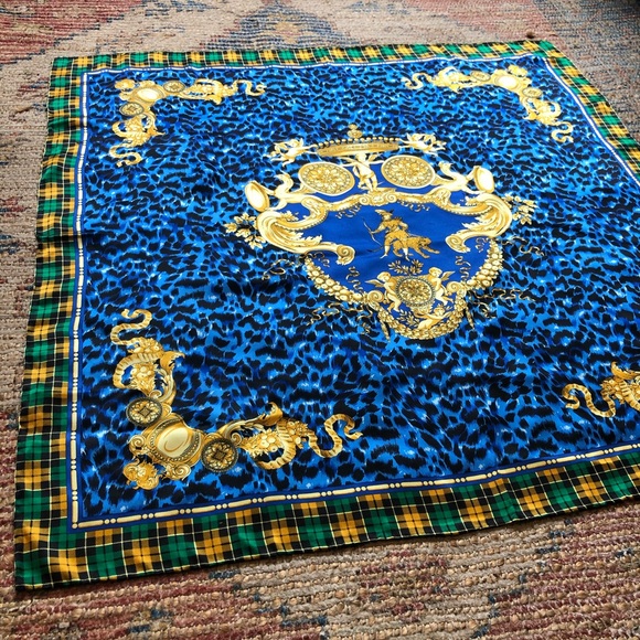 VTG 80s-90s Vintage Silk Scarf - Picture 6 of 11